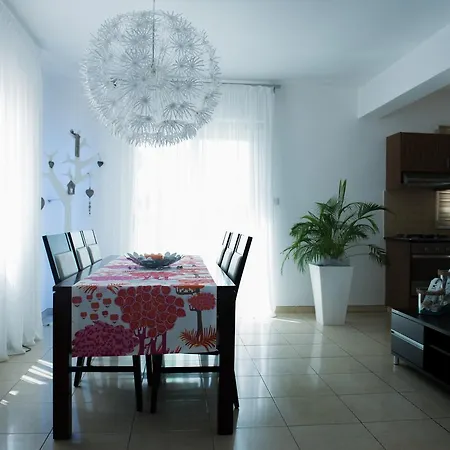 Green Bay Villas فيلة *